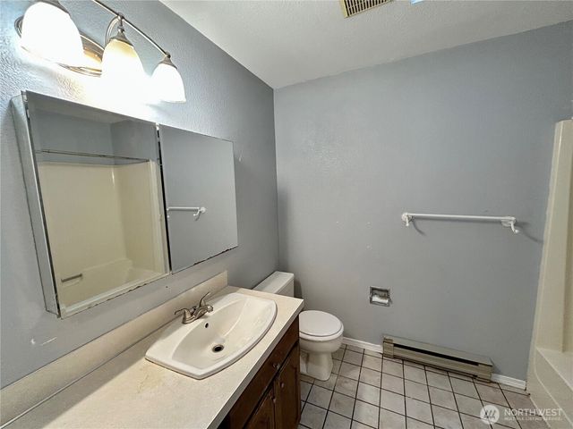 7305 38th Loop SE, Lacey, WA 98503