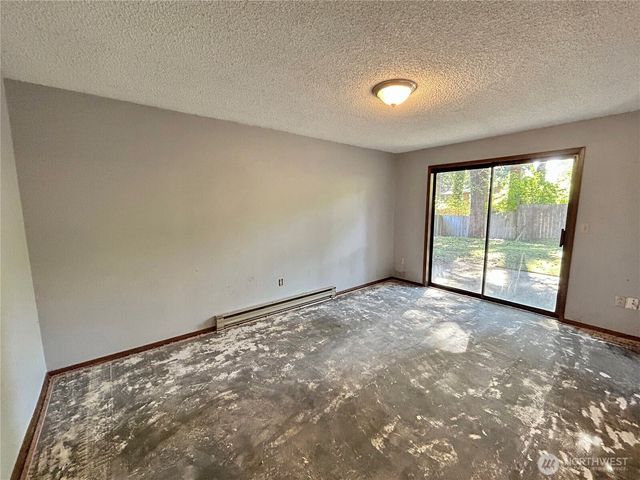 7305 38th Loop SE, Lacey, WA 98503