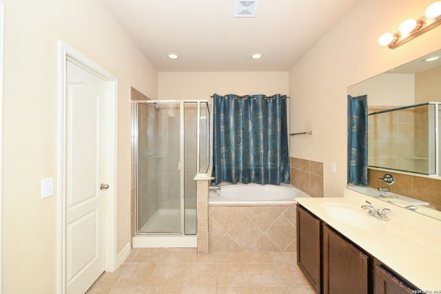 1128 Pelican, New Braunfels, TX 78130