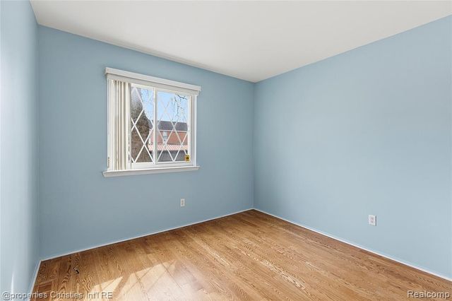 29240 Gloede Drive k13, Warren, MI 48088