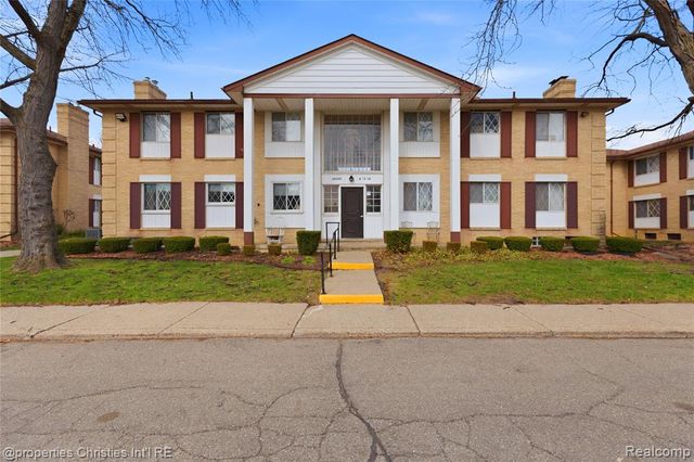 29240 Gloede Drive k13, Warren, MI 48088