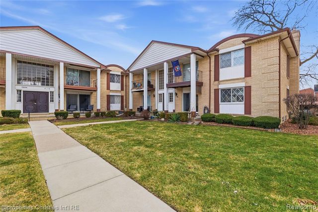 29240 Gloede Drive k13, Warren, MI 48088