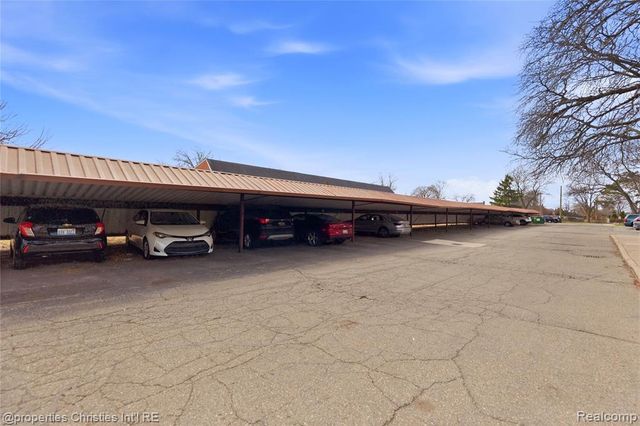 29240 Gloede Drive k13, Warren, MI 48088