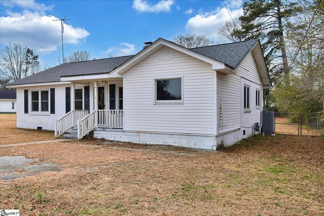 13 Eastview Street, Honea Path, SC 29654