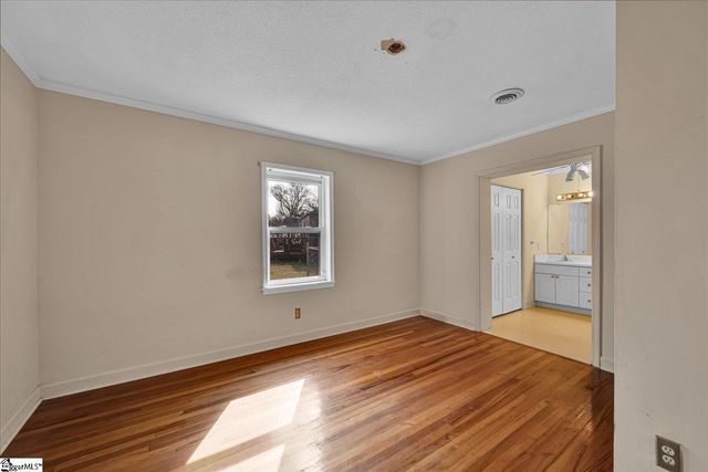 13 Eastview Street, Honea Path, SC 29654