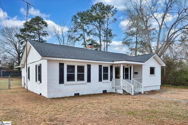 13 Eastview Street, Honea Path, SC 29654