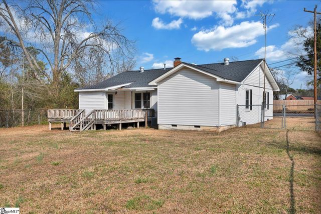 13 Eastview Street, Honea Path, SC 29654