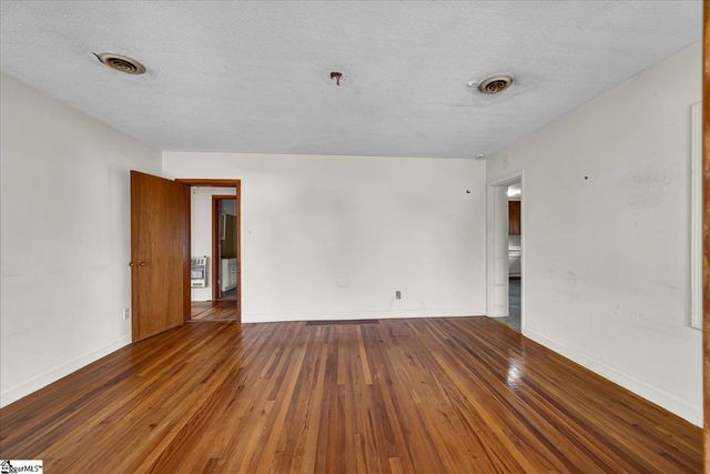 13 Eastview Street, Honea Path, SC 29654