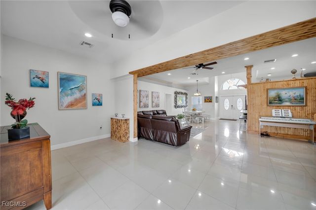 128 SW 19th LN, Cape Coral, FL 33991