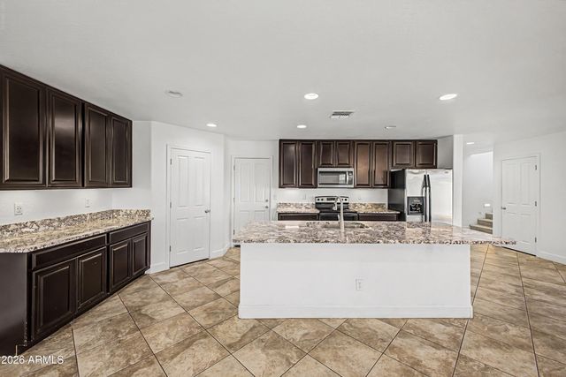 16332 W MORELAND Street, Goodyear, AZ 85338