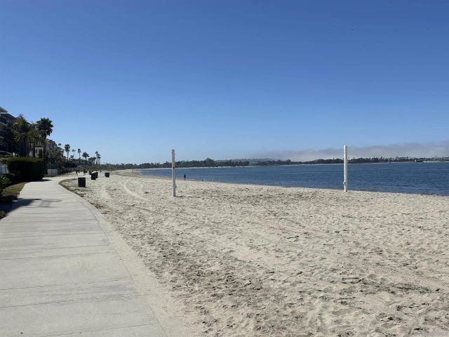 3843 Riviera Dr 1, San Diego, CA 92109