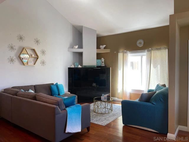 3843 Riviera Dr 1, San Diego, CA 92109