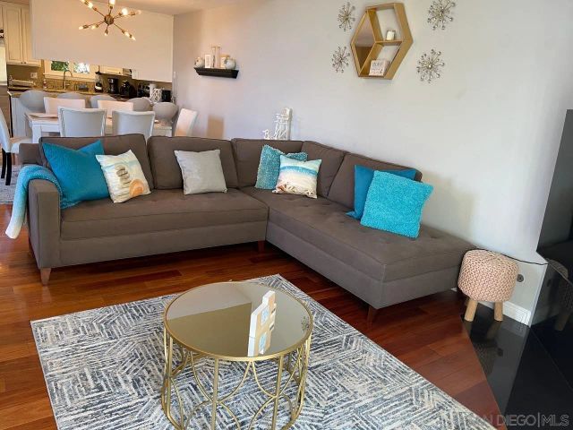 3843 Riviera Dr 1, San Diego, CA 92109