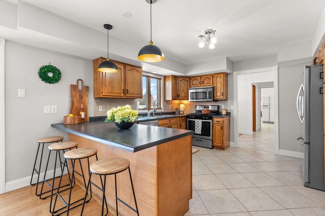 16255 Grant Street, Crown Point, IN 46307