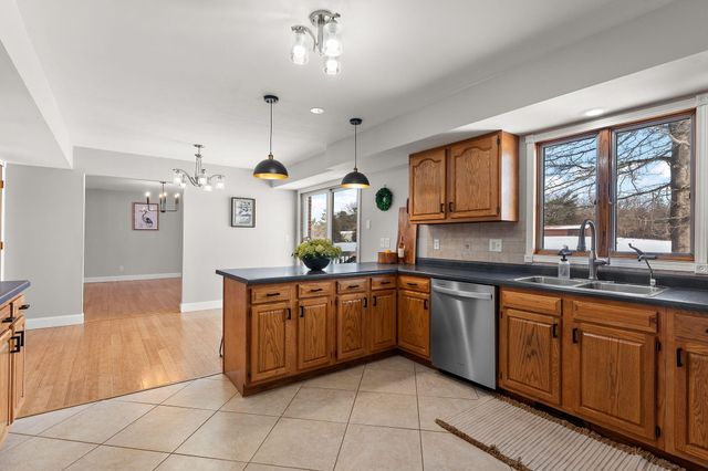 16255 Grant Street, Crown Point, IN 46307