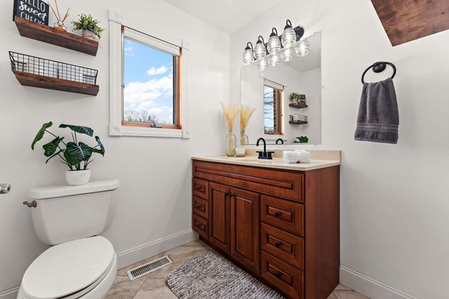 16255 Grant Street, Crown Point, IN 46307