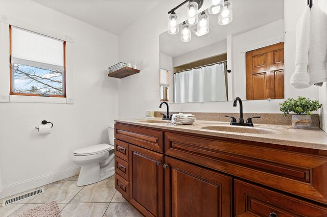 16255 Grant Street, Crown Point, IN 46307