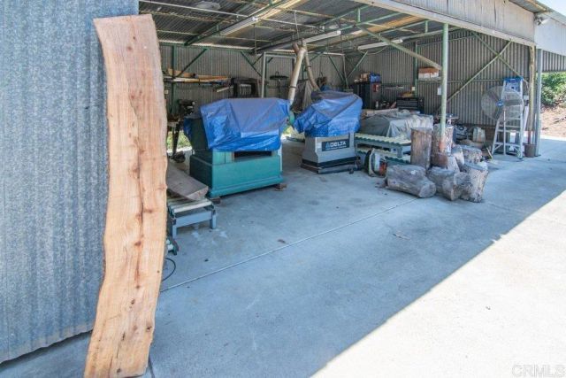 3135 E Valley Parkway, Escondido, CA 92027