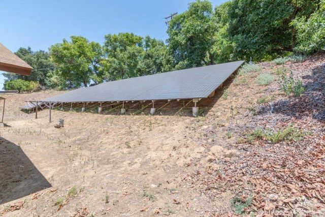 3135 E Valley Parkway, Escondido, CA 92027