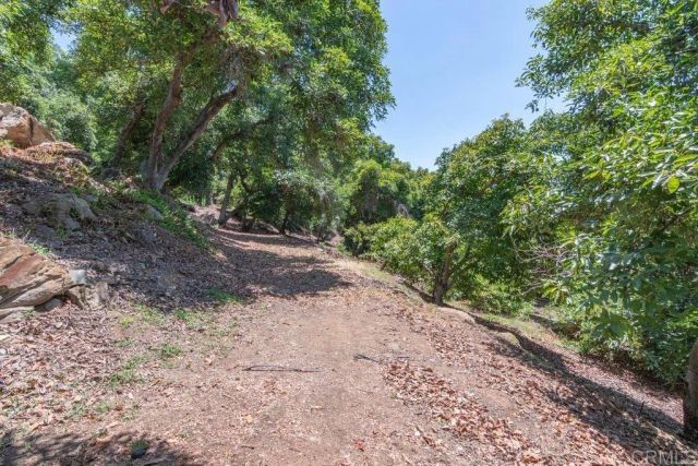 3135 E Valley Parkway, Escondido, CA 92027