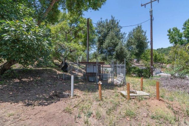 3135 E Valley Parkway, Escondido, CA 92027