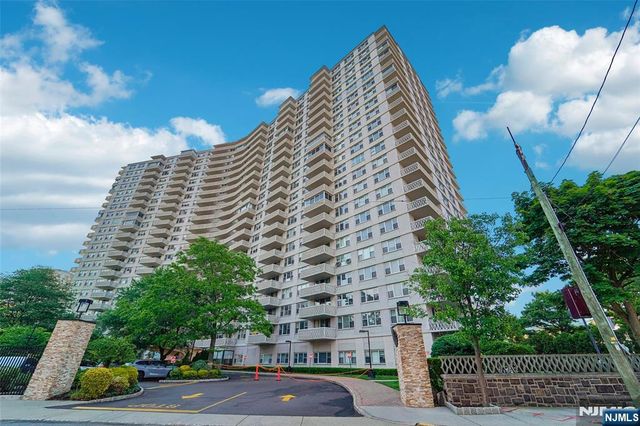 2000 Linwood Avenue 11A, Fort Lee, NJ 07024