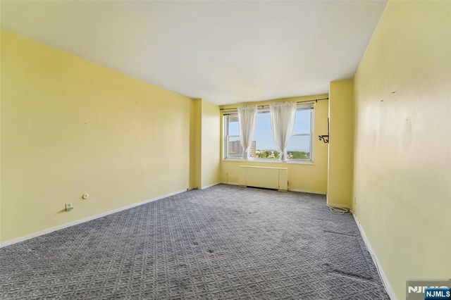 2000 Linwood Avenue 11A, Fort Lee, NJ 07024