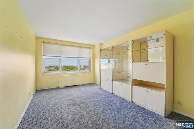 2000 Linwood Avenue 11A, Fort Lee, NJ 07024