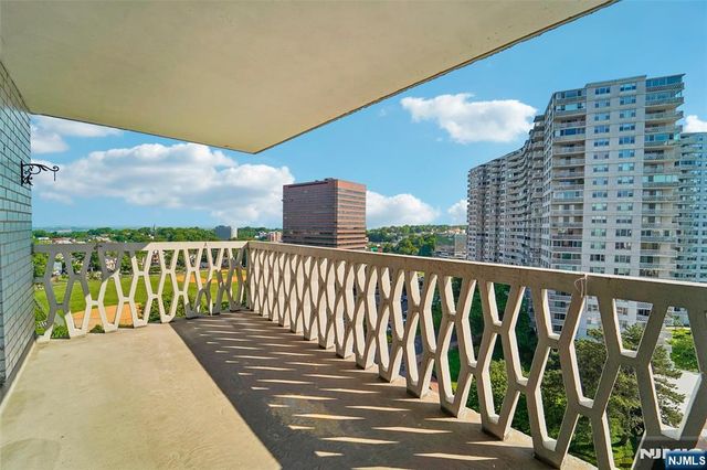 2000 Linwood Avenue 11A, Fort Lee, NJ 07024