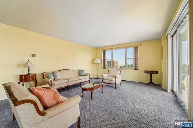 2000 Linwood Avenue 11A, Fort Lee, NJ 07024