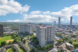 2000 Linwood Avenue 11A, Fort Lee, NJ 07024