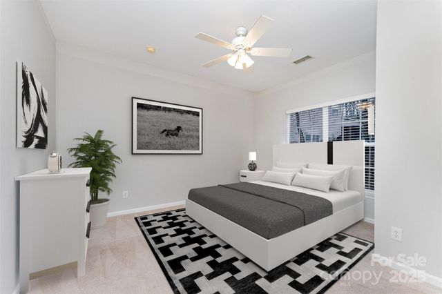 8611 Sabella Lane, Charlotte, NC 28216