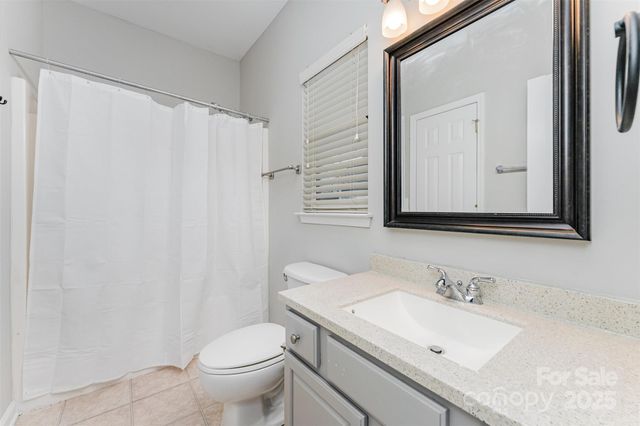 8611 Sabella Lane, Charlotte, NC 28216