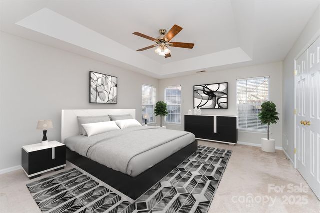 8611 Sabella Lane, Charlotte, NC 28216