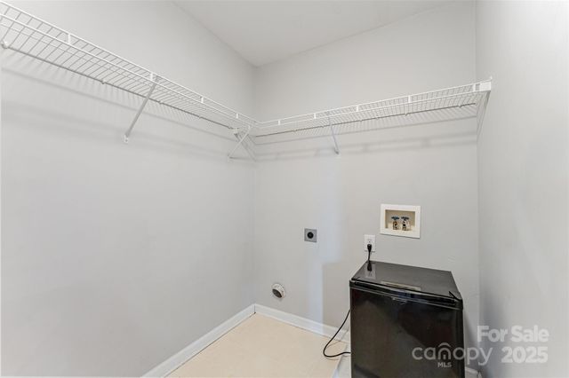 8611 Sabella Lane, Charlotte, NC 28216