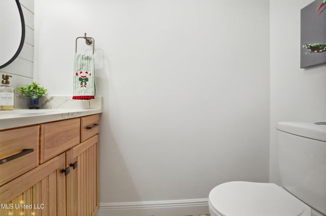 548 W Beach Boulevard, 117, Long Beach, MS 39560