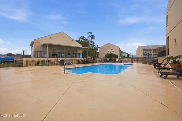 548 W Beach Boulevard, 117, Long Beach, MS 39560