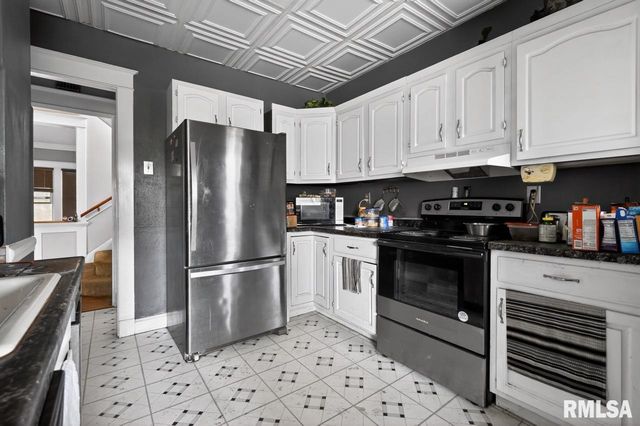 1408 W PARKSIDE Drive, Peoria, IL 61606