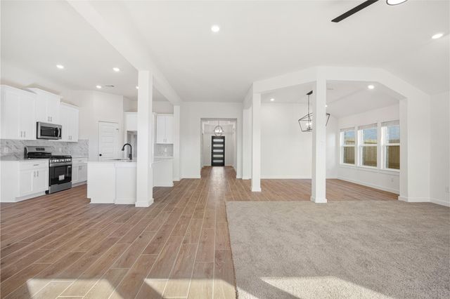 3222 Emerald Hills Drive, Angleton, TX 77515