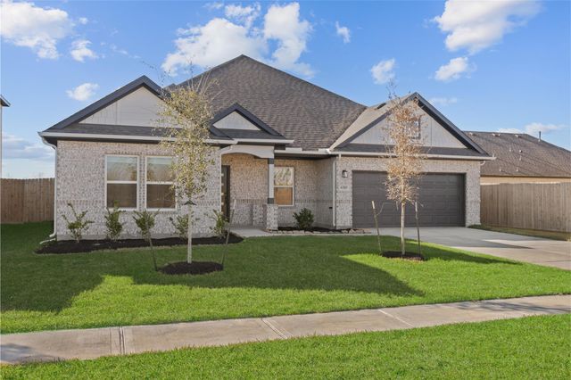 3222 Emerald Hills Drive, Angleton, TX 77515