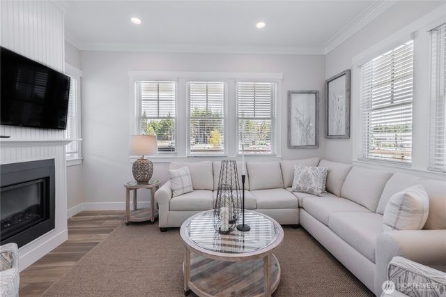 441 E Compass Street, Pacific Beach, WA 98571