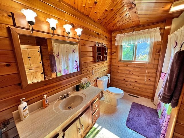 9919 Woodland Trail, Brainerd, MN 56401