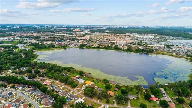 4881 LAKE CECILE DR, Kissimmee, FL 34746