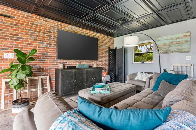 4881 LAKE CECILE DR, Kissimmee, FL 34746