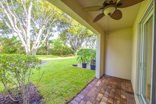 2646 Webb Avenue, Delray Beach, FL 33444