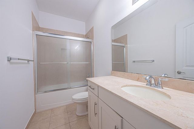 2646 Webb Avenue, Delray Beach, FL 33444