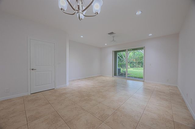 2646 Webb Avenue, Delray Beach, FL 33444