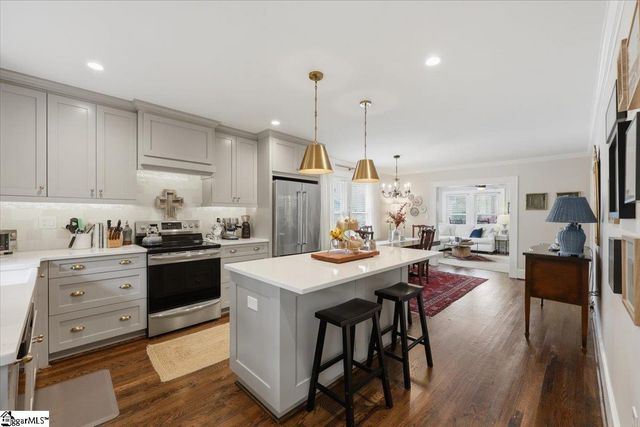 213 W Faris Road, Greenville, SC 29605