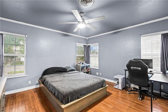 4229 Devon Dr, Corpus Christi, TX 78415