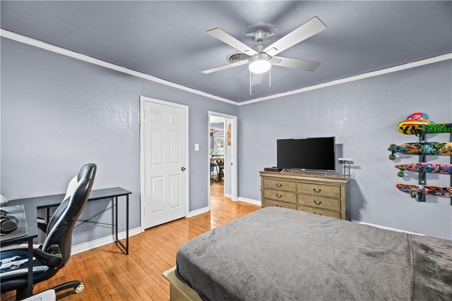 4229 Devon Dr, Corpus Christi, TX 78415